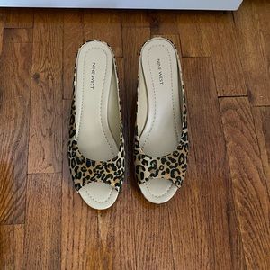 NEVER WORN Leopard print wedge slip ons